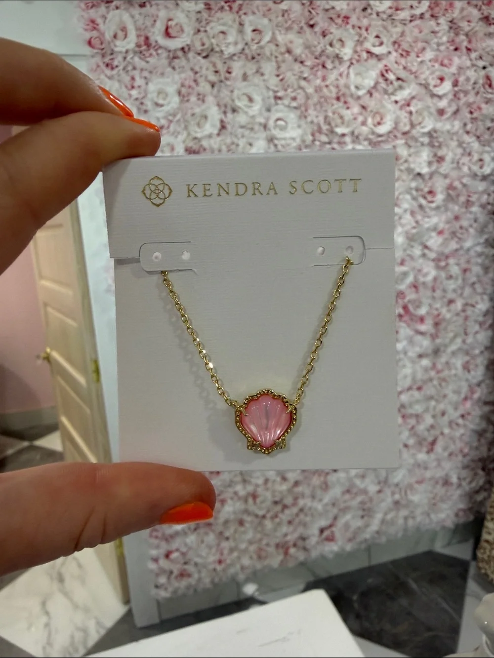 Kendra Scott Pink Shell Motif Necklace and Stud Earrings Set